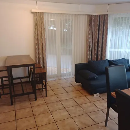 Holidays - Residenza Flora 洛迦诺