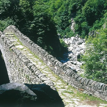 Holidays - Residenza Flora Locarno