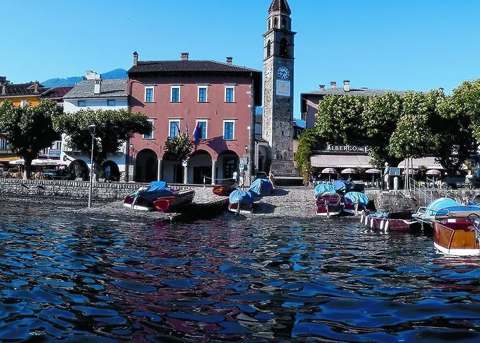 Holidays - Residenza Flora 로카르노