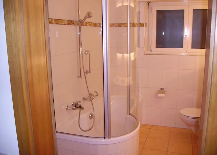 아파트 Holidays - Residenza Flora 로카르노