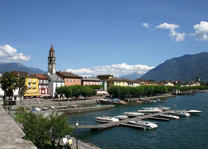 Holidays - Residenza Flora Apartment *