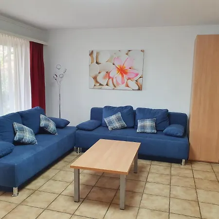 Holidays - Residenza Flora Apartament *