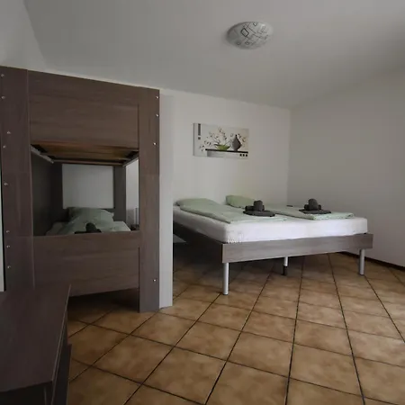 Apartament Holidays - Residenza Flora *