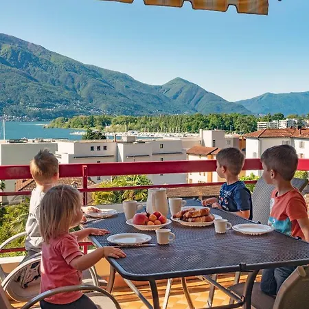 Holidays - Residenza Flora Apartament Locarno